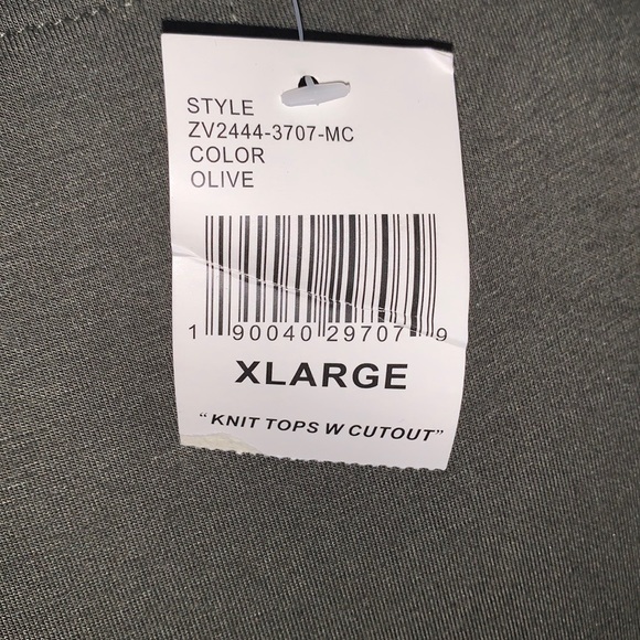 Almost Famous Cutout Top Size XL - Picture 8 of 10